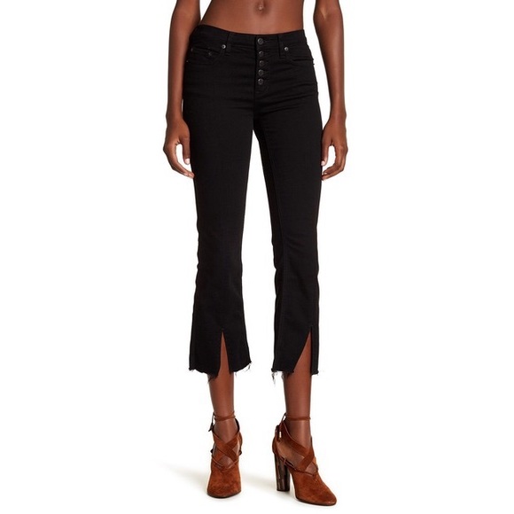 Free People Denim - 🎀 3 FOR $60 • Free People • Cropped Jeans